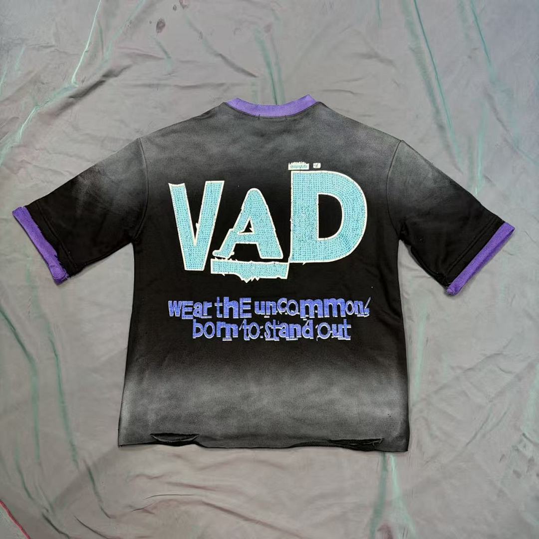 Vare All Day Alien Graphic Tee